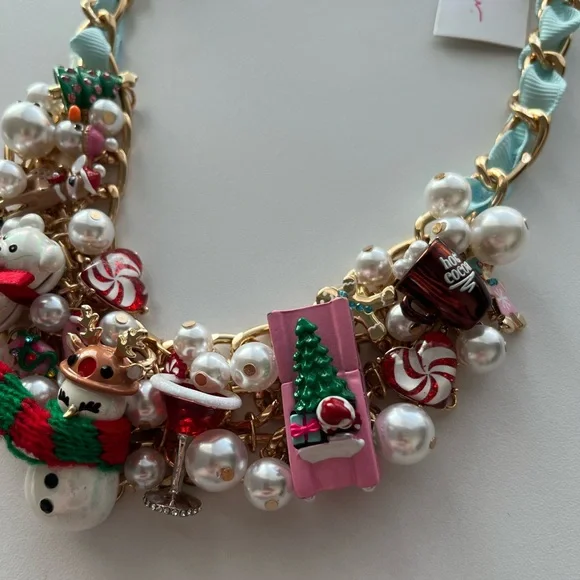 Betsey Johnson Holiday Bauble Bib Christmas Charm Necklace New - Picture 2 of 5